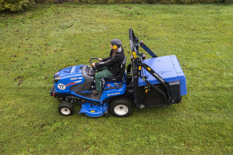 ISEKI SXG 3 dízelmotoros fűnyíró traktor ipari professzionális