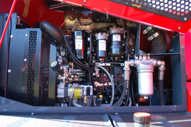 JENSEN JT 600 sajátmotoros dobos aprítógép