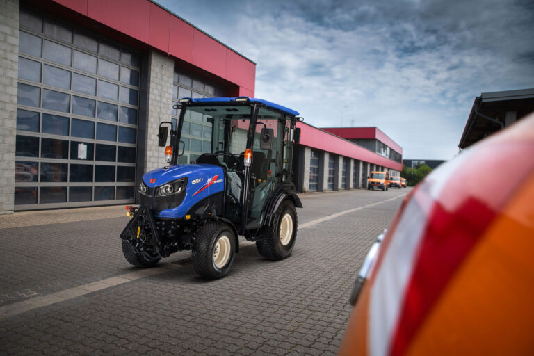 ISEKI TM4230 - TM4270 kompakt traktor