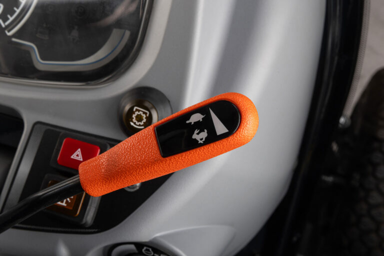 ISEKI TM4230 - TM4270 kompakt traktor