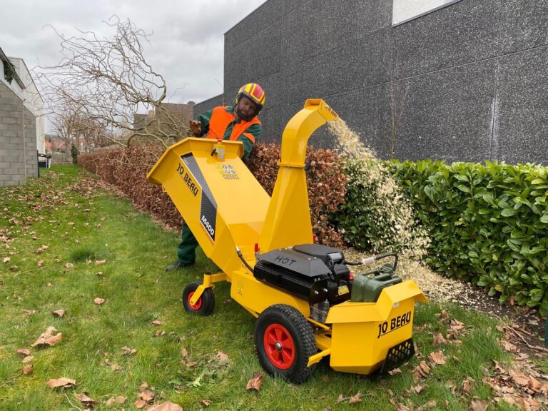 Jo Beau M 400 benzinmotoros aprítógép