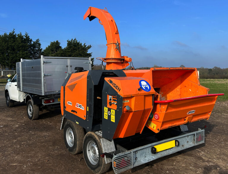 JENSEN A141 XL dízelmotoros aprítógép