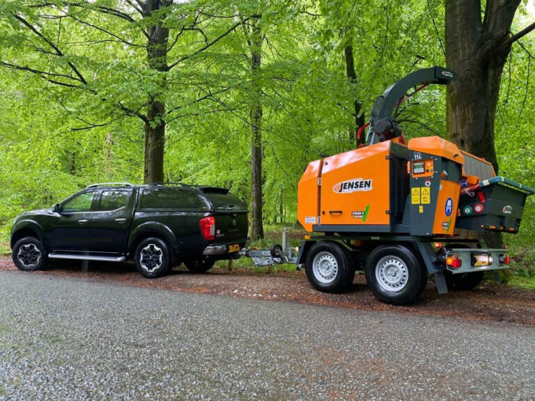 JENSEN A141 XL dízelmotoros aprítógép