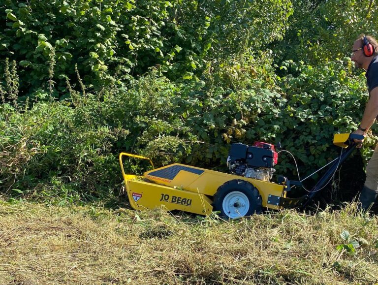 Jo Beau BC26 benzinmotoros bozótvágó