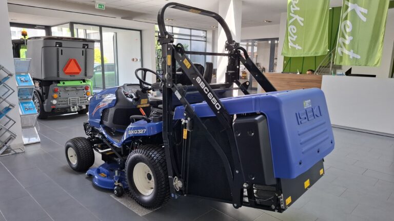 ISEKI SXG 327 dízelmotoros fűnyíró traktor