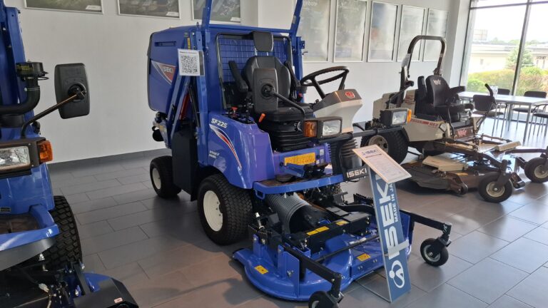 ISEKI SF225 nagyteljesítményű frintkaszás fűnyíró