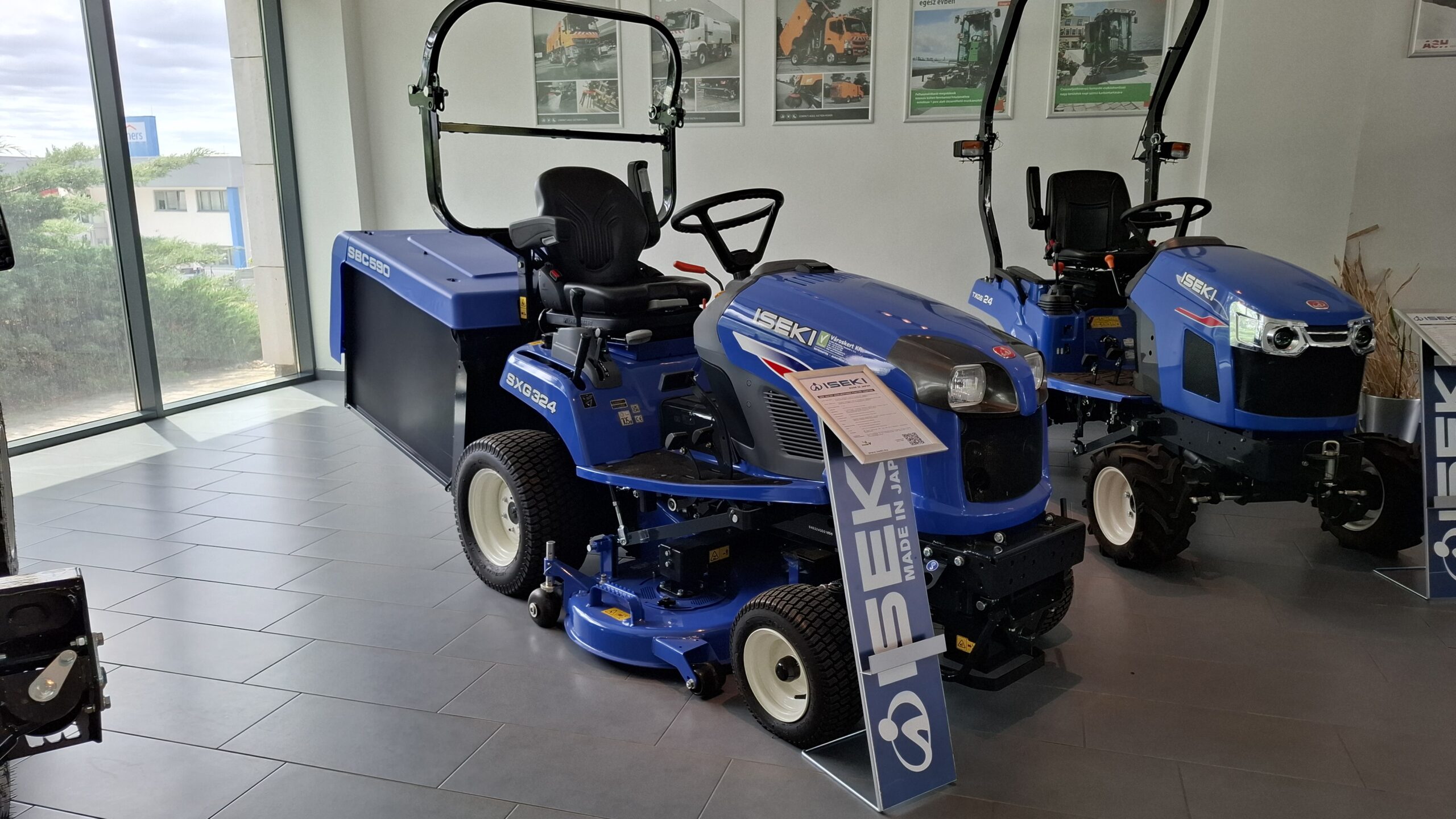 ISEKI SXG 324 dízelmotoros fűnyíró traktor